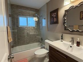 7008 NW 95th Ter, Tamarac FL 33321