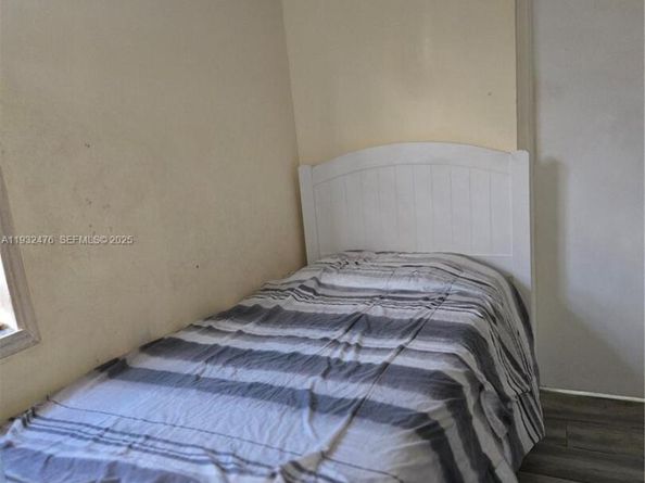 6108 SW 39th St, Miramar FL 33023