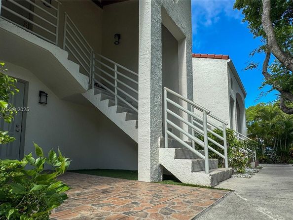 3570 Magellan Cir 2222, Aventura FL 33180