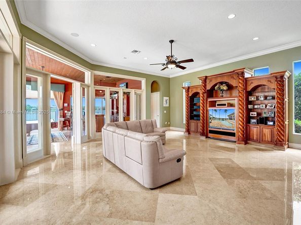 3308 Islewood Ave, Weston FL 33332