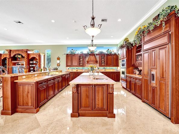 3308 Islewood Ave, Weston FL 33332