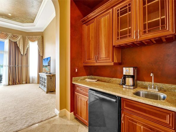 3308 Islewood Ave, Weston FL 33332