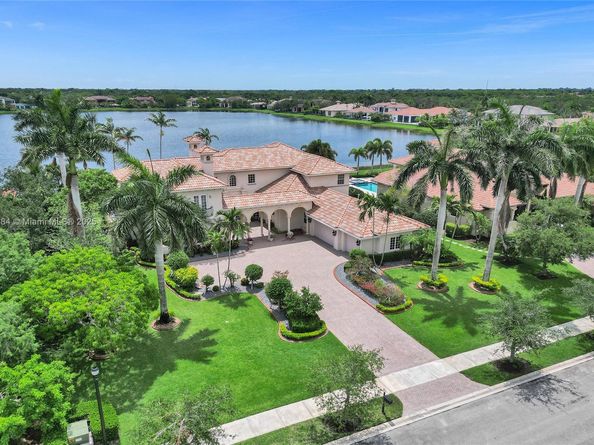 3308 Islewood Ave, Weston FL 33332