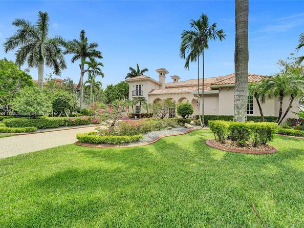 3308 Islewood Ave, Weston FL 33332