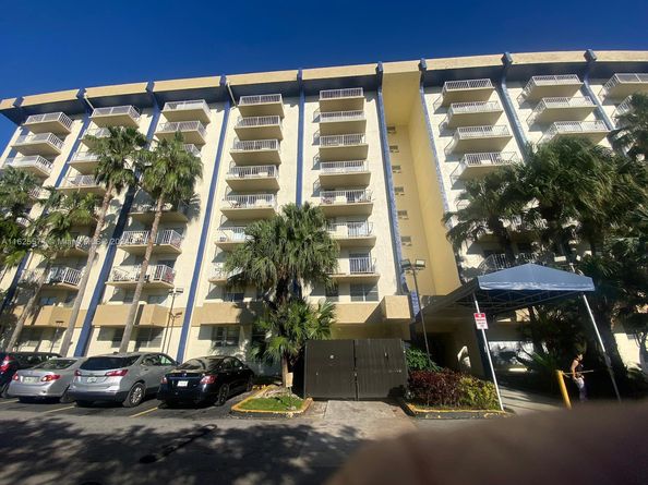 801 NW 47th Ave 504W, Miami FL 33126
