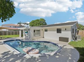 1960 NE 32nd St, Lighthouse Point FL 33064