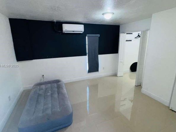 Undisclosed Address #A11876748, Miami FL 33186