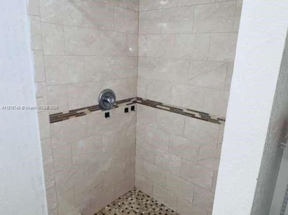 Undisclosed Address #A11876748, Miami FL 33186