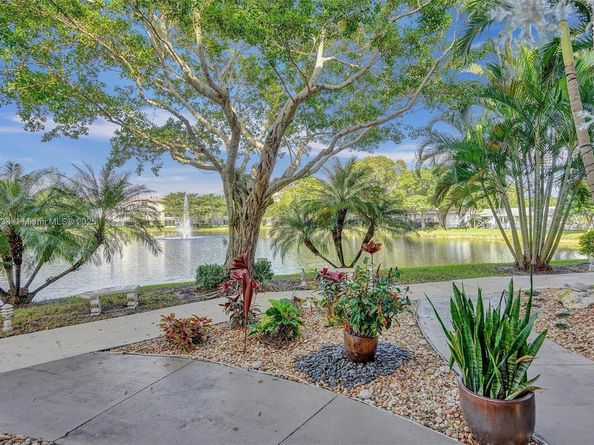 5102 NW 36th St 511, Lauderdale Lakes FL 33319