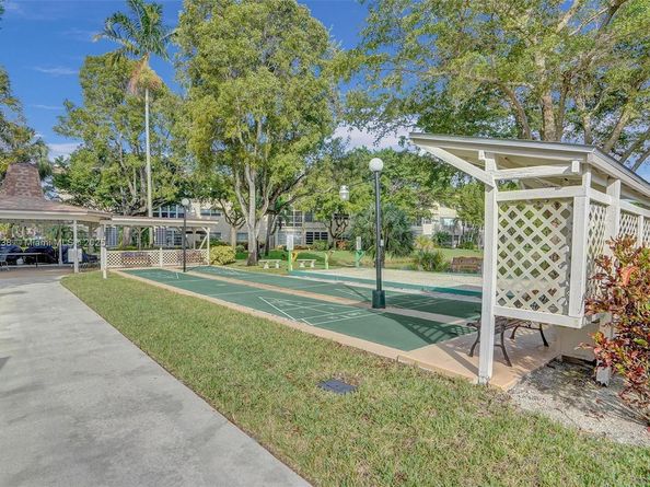 5102 NW 36th St 511, Lauderdale Lakes FL 33319