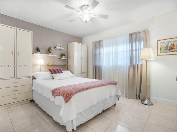 5102 NW 36th St 511, Lauderdale Lakes FL 33319