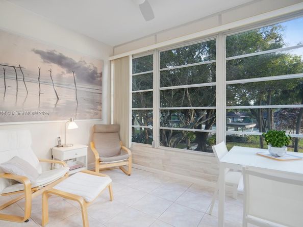 5102 NW 36th St 511, Lauderdale Lakes FL 33319