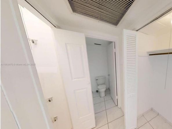 900 Bay Dr 209, Miami Beach FL 33141