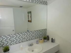 900 Bay Dr 209, Miami Beach FL 33141