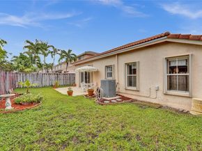 14125 S Cypress Cove Cir, Davie FL 33325