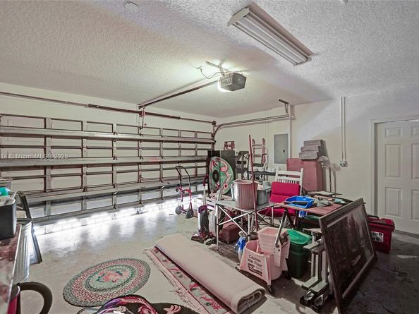 14125 S Cypress Cove Cir, Davie FL 33325