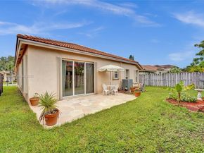 14125 S Cypress Cove Cir, Davie FL 33325