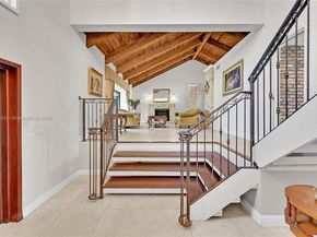 863 W Coco Plum Cir, Plantation FL 33324