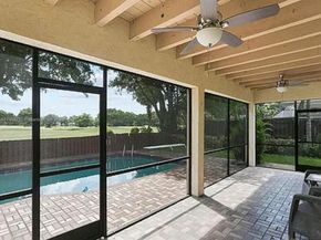 863 W Coco Plum Cir, Plantation FL 33324