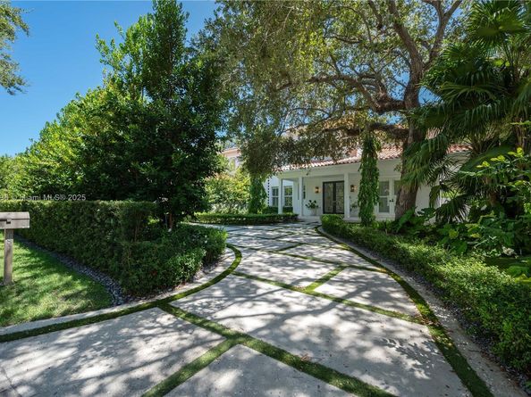 680 Destacada Ave, Coral Gables FL 33156