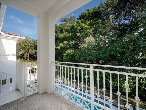 680 Destacada Ave, Coral Gables FL 33156