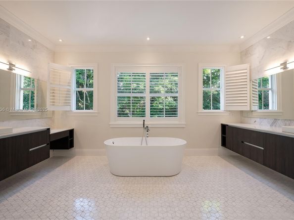 680 Destacada Ave, Coral Gables FL 33156