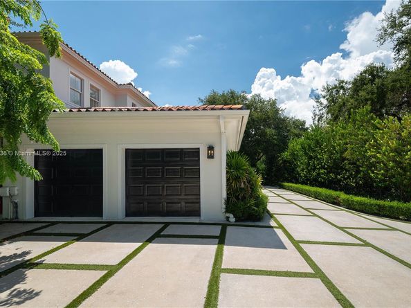 680 Destacada Ave, Coral Gables FL 33156