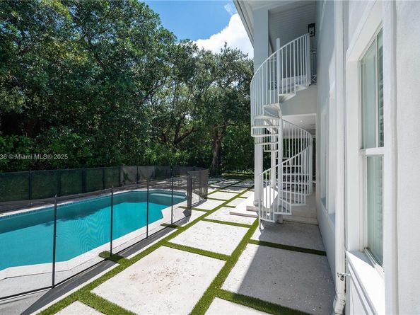 680 Destacada Ave, Coral Gables FL 33156
