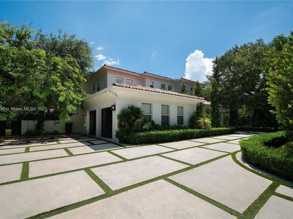 680 Destacada Ave, Coral Gables FL 33156