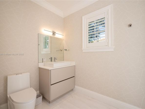 680 Destacada Ave, Coral Gables FL 33156