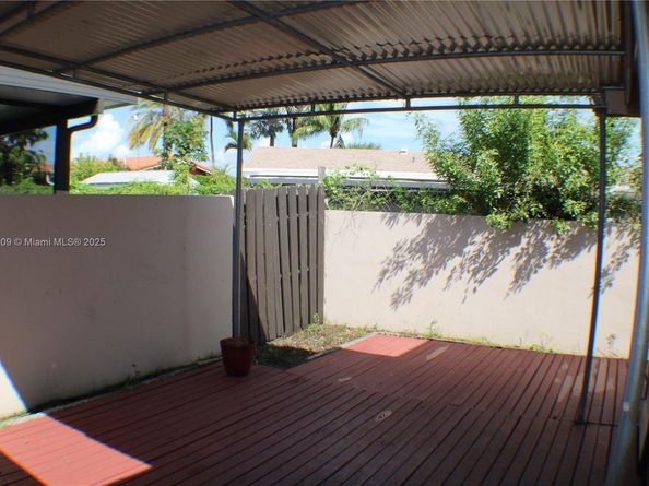 12003 SW 110th St Cir N, Miami FL 33186