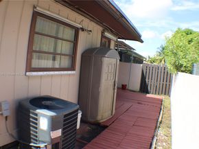 12003 SW 110th St Cir N, Miami FL 33186