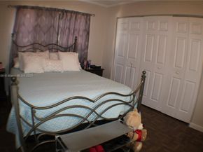 12003 SW 110th St Cir N, Miami FL 33186