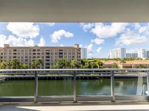 2950 NE 188th St 315, Aventura FL 33180