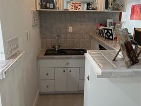 6284 SW 26th St, Miami FL 33155