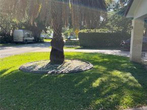 6284 SW 26th St, Miami FL 33155