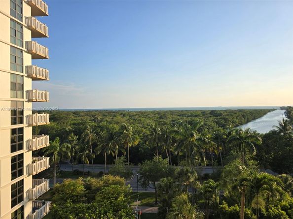 1121 Crandon Blvd D604, Key Biscayne FL 33149