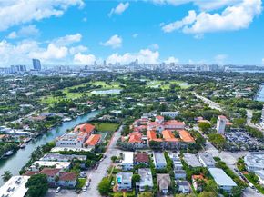 815 W 39th St, Miami Beach FL 33140