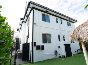 815 W 39th St, Miami Beach FL 33140