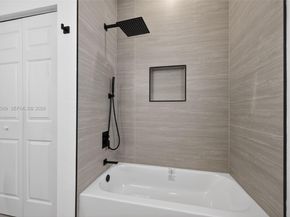 3050 NW 24th St, Fort Lauderdale FL 33311