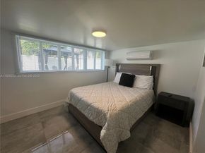 1904 SW 28th St, Fort Lauderdale FL 33315