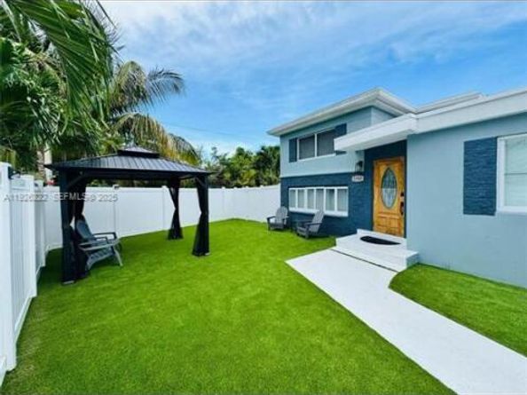 1904 SW 28th St, Fort Lauderdale FL 33315