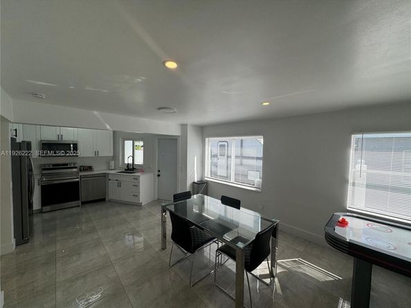 1904 SW 28th St, Fort Lauderdale FL 33315