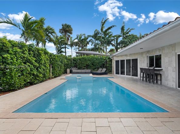 1155 S Biscayne Point Rd, Miami Beach FL 33141