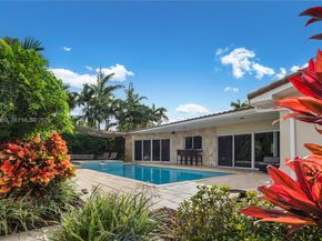 1155 S Biscayne Point Rd, Miami Beach FL 33141