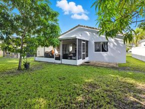 4642 SW 12th Ct, Deerfield Beach FL 33442
