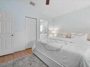 4642 SW 12th Ct, Deerfield Beach FL 33442