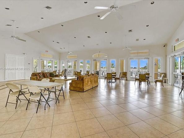 4642 SW 12th Ct, Deerfield Beach FL 33442