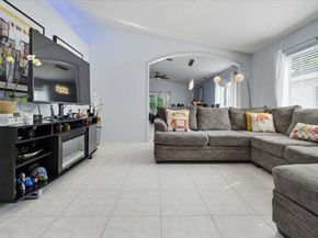 4642 SW 12th Ct, Deerfield Beach FL 33442