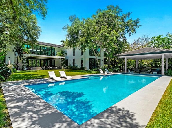 8875 SW 61st Ct, Pinecrest FL 33156